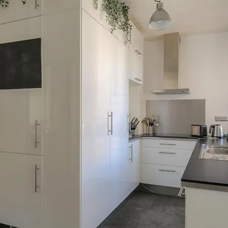 Spacieux Et Charmant 100M2 A 4 Min De Tete D'Or Lyon Exterior photo